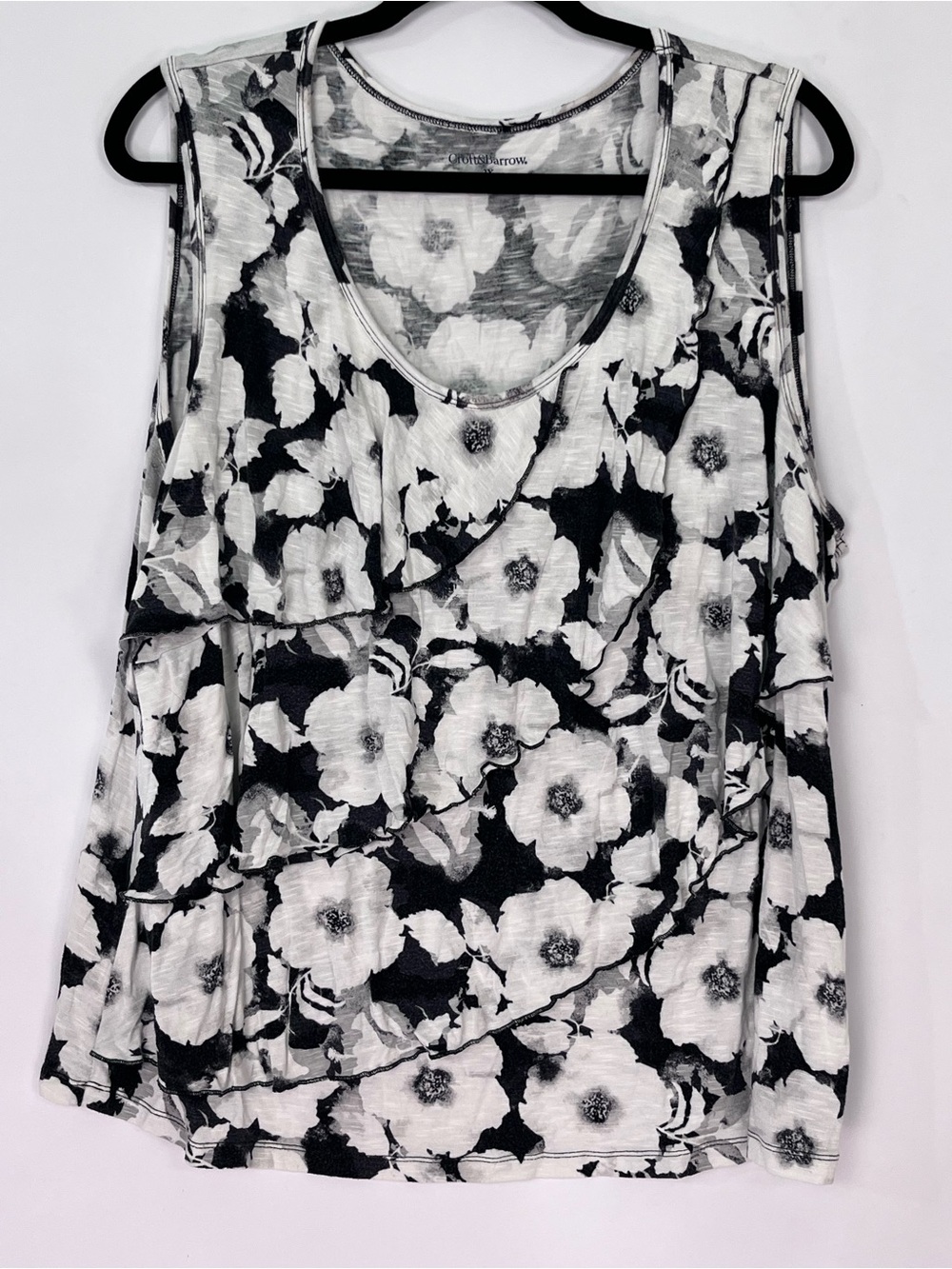 croft & barrow Black and White Floral Ruffle Tank